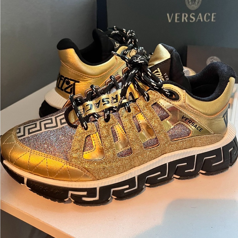 Versace Trigreca sneakers size 40